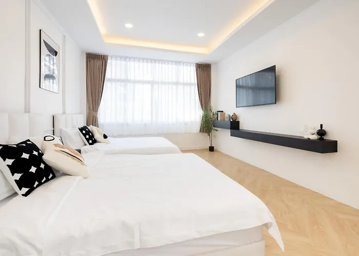 Lumi Pratunam Guest house Bangkok